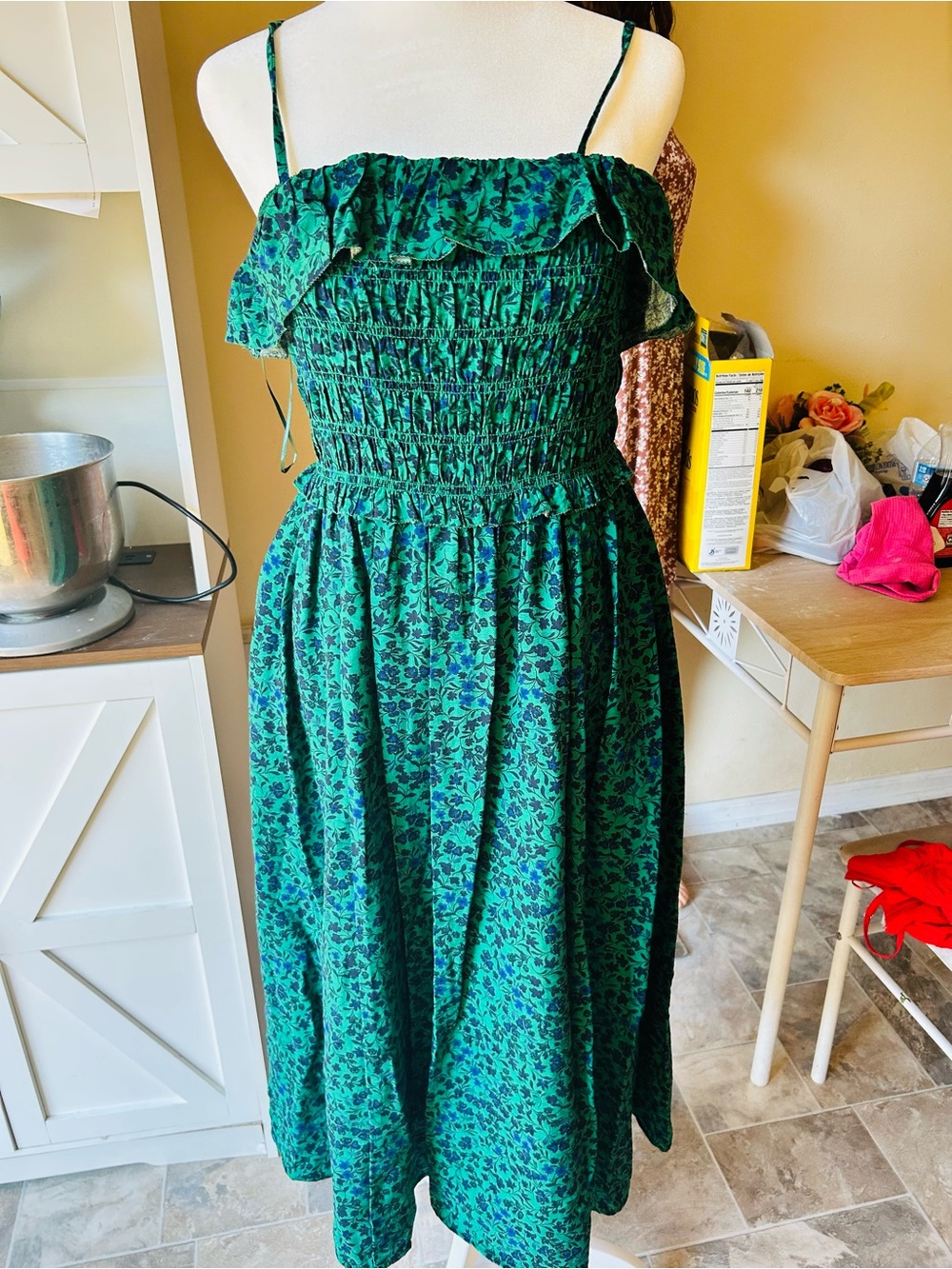 Nwt time & tru Smocked Ruffle Midi Dress in Green Floral M
